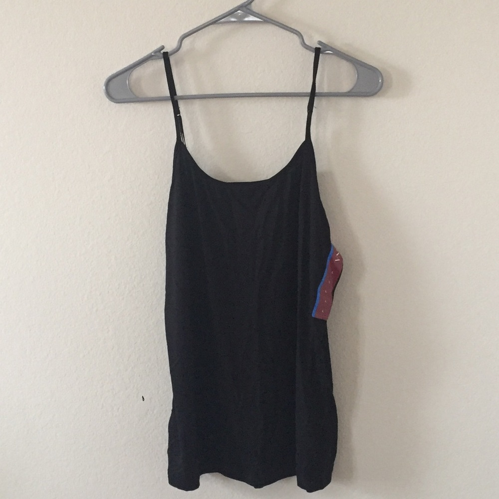 Adjustable strap tank, size L.